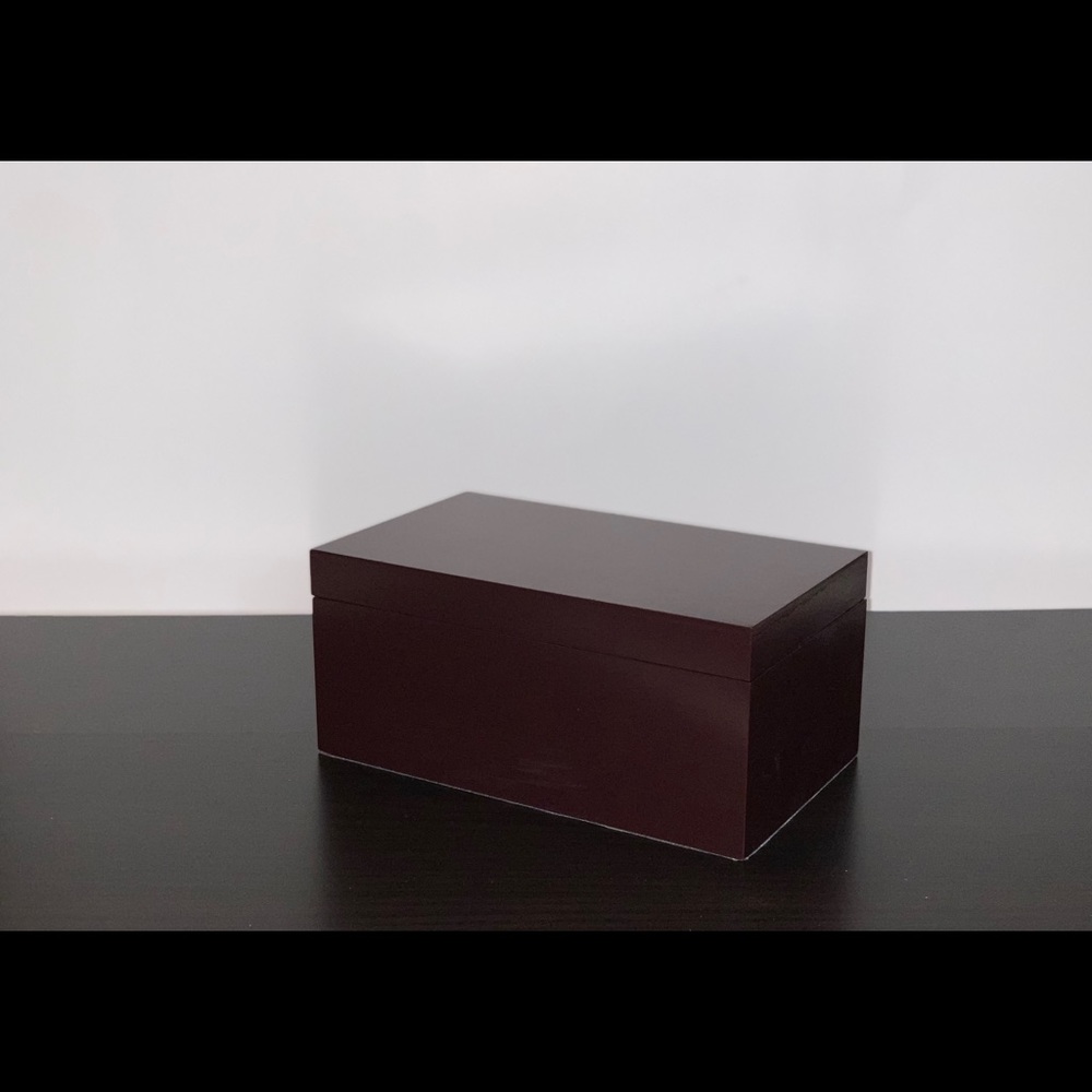Dominos Case - Picture 3 of 6